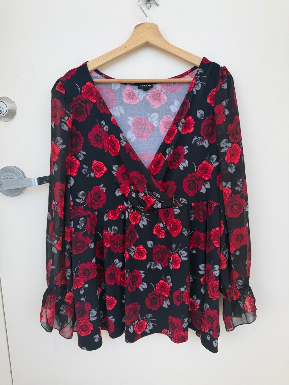 Torrid 3X Black Red Rose Floral Babydoll Blouse Sheer Sleeve Peplum Top